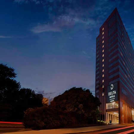 Delta Hotels By Marriott Richmond Downtown Extérieur photo